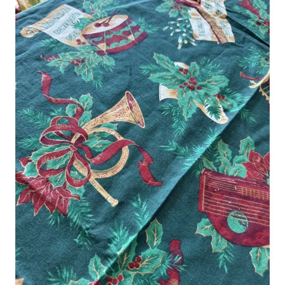 Christmas Holiday Tablecloth ~‎ 80x57 Green Music Instruments Holly Poinsettia